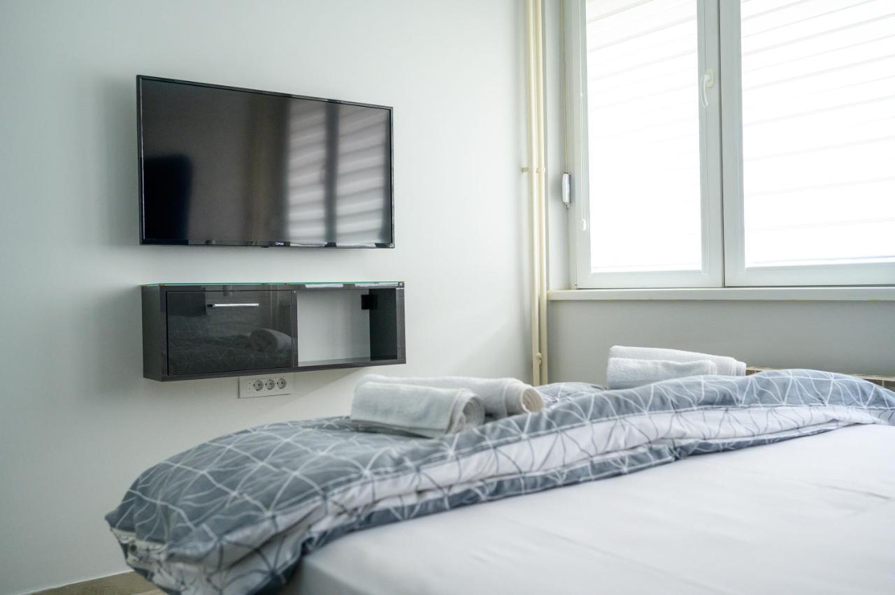 Spa Apartman Grand Nis Bagian luar foto
