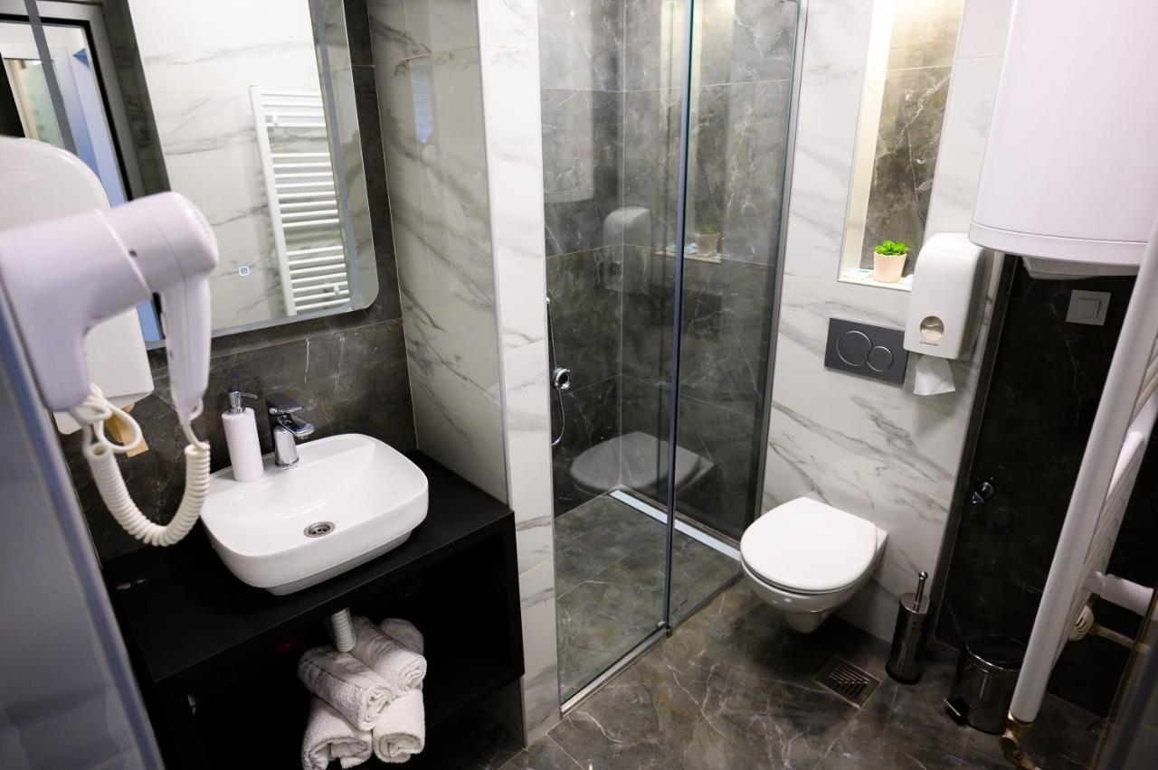 Spa Apartman Grand Nis Bagian luar foto