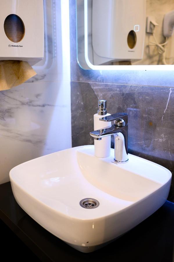 Spa Apartman Grand Nis Bagian luar foto