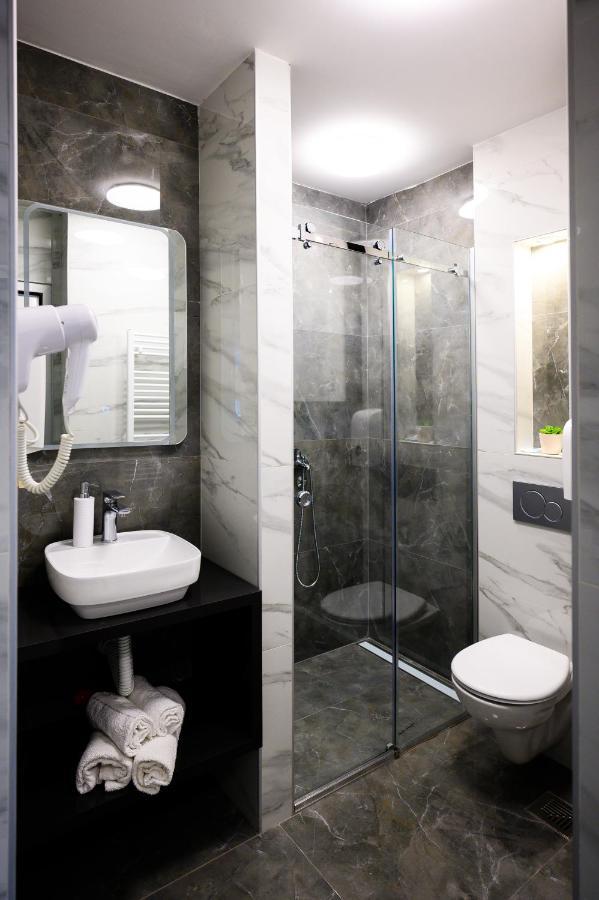 Spa Apartman Grand Nis Bagian luar foto