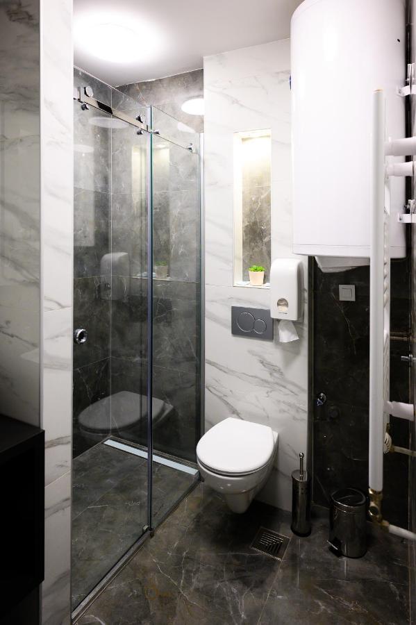Spa Apartman Grand Nis Bagian luar foto